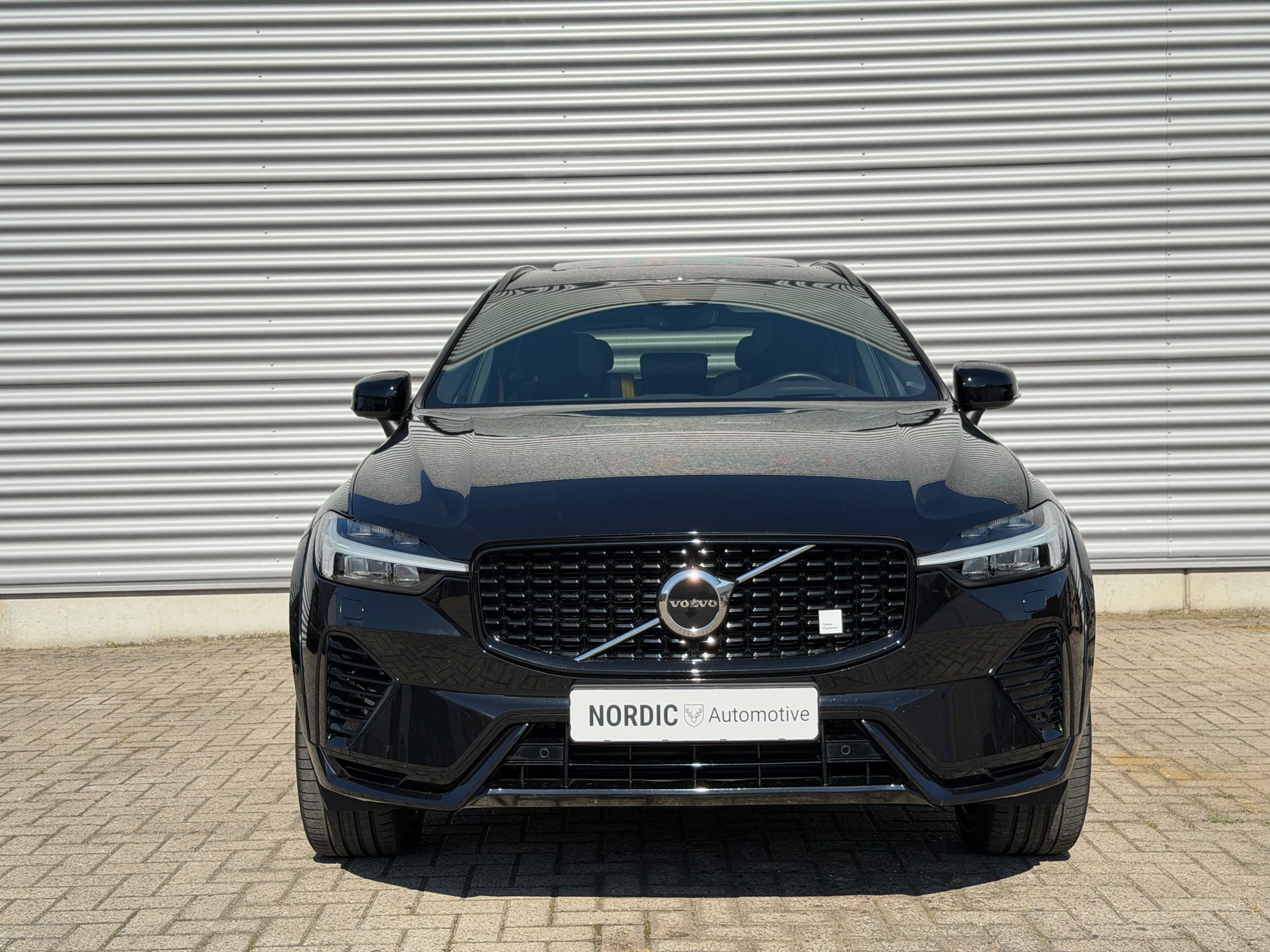 
								Volvo XC60 T8 AWD POLESTAR ENGINEERED 2023 full									