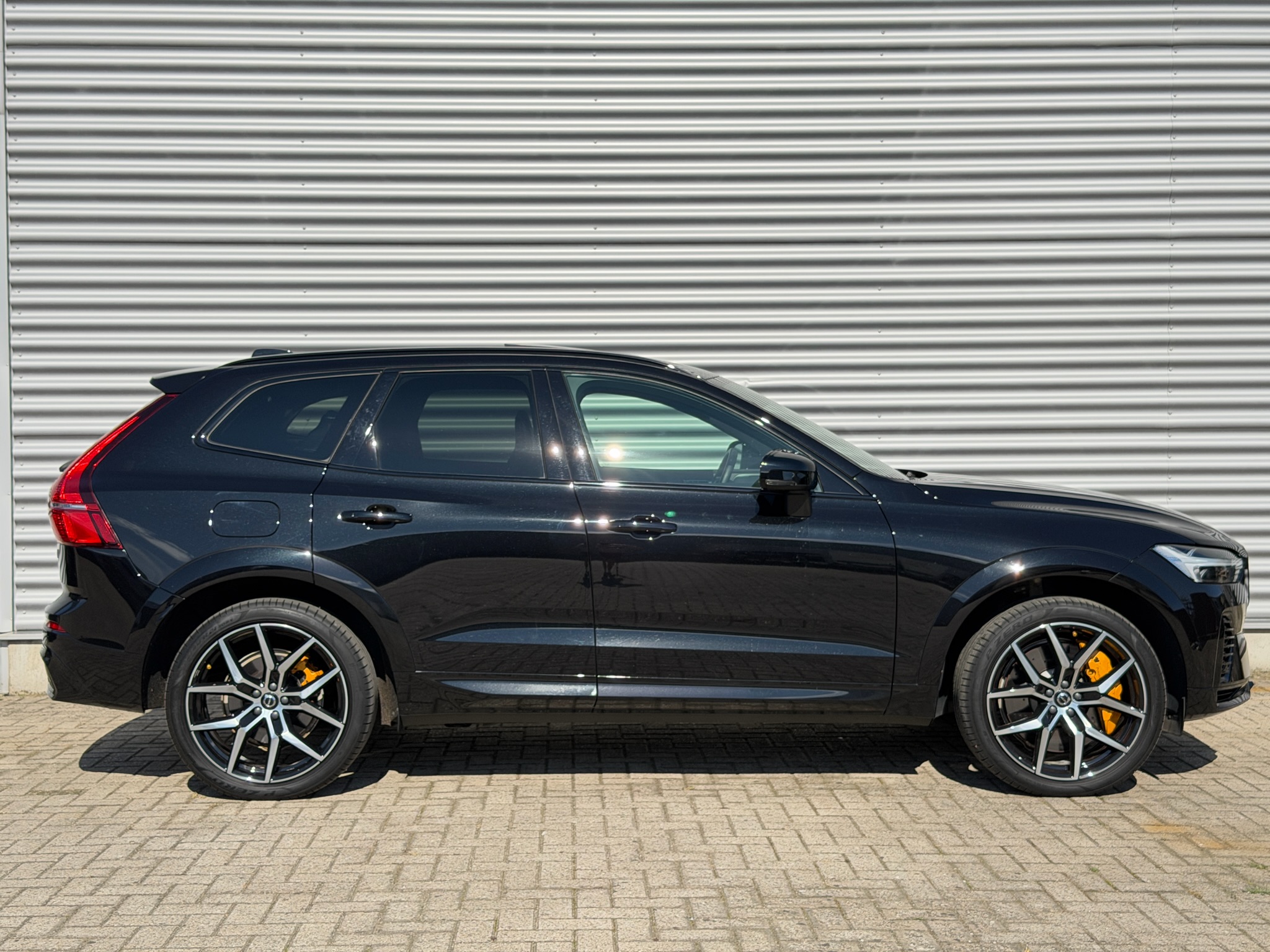 
								Volvo XC60 T8 AWD POLESTAR ENGINEERED 2023 full									