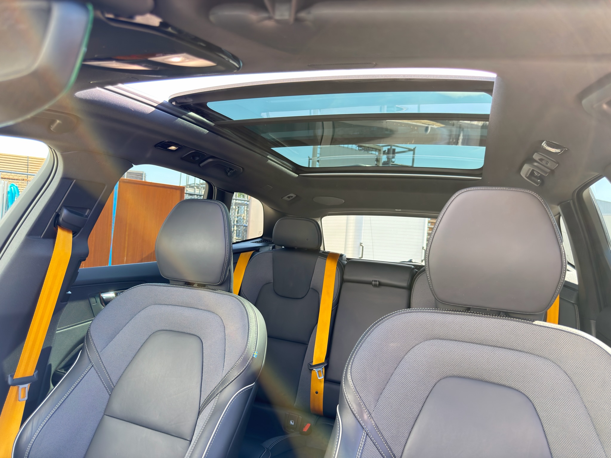 
								Volvo XC60 T8 AWD POLESTAR ENGINEERED 2023 full									