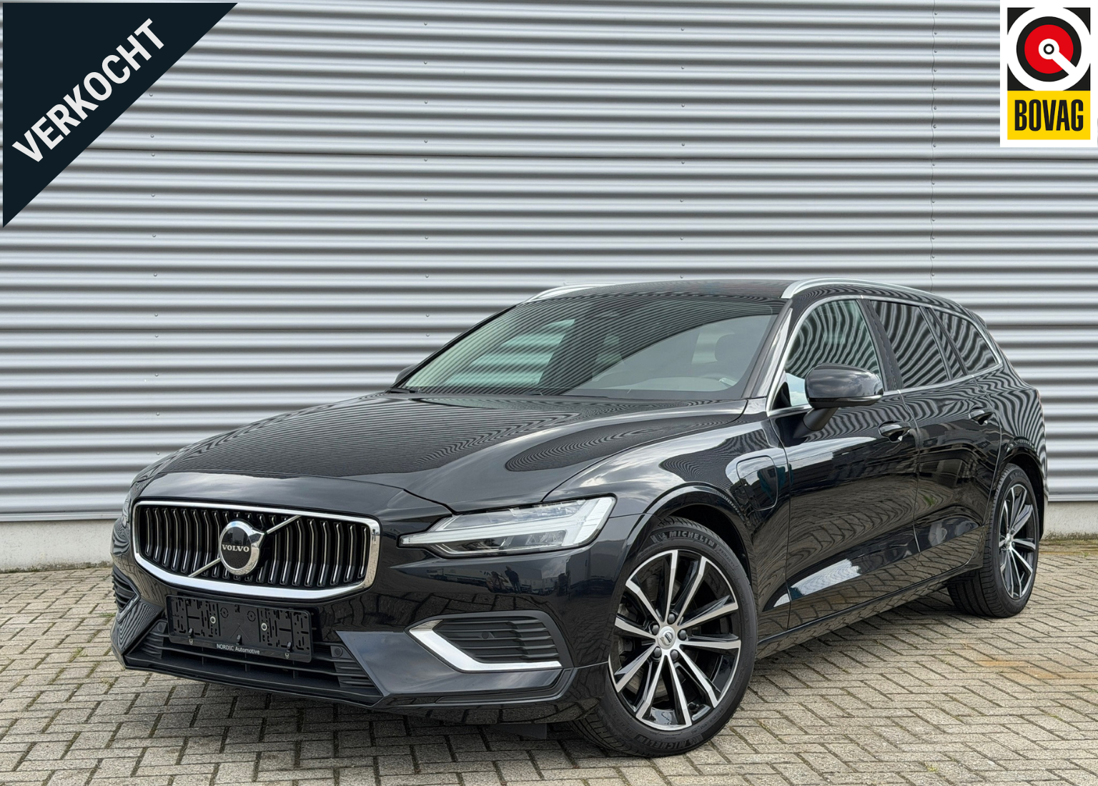 Volvo V60 T6 RECHARGE AWD | LEER | TREKHAAK | 2023