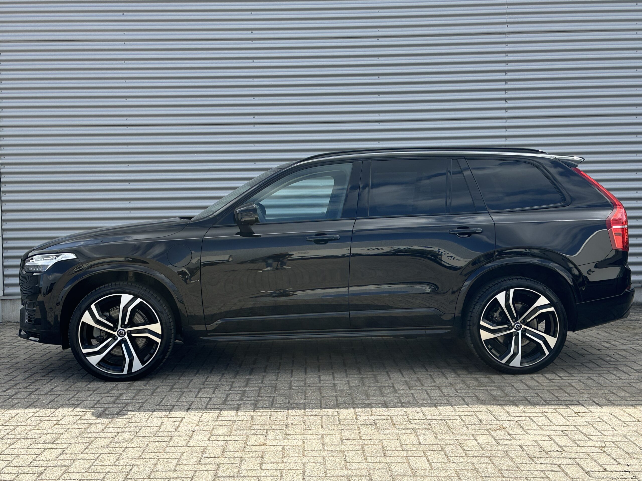 
								Volvo XC90 T8 PLUS DARK AWD RECHARGE BOWERS & WILKINS, PANORAMADAK, TREKHAAK full									