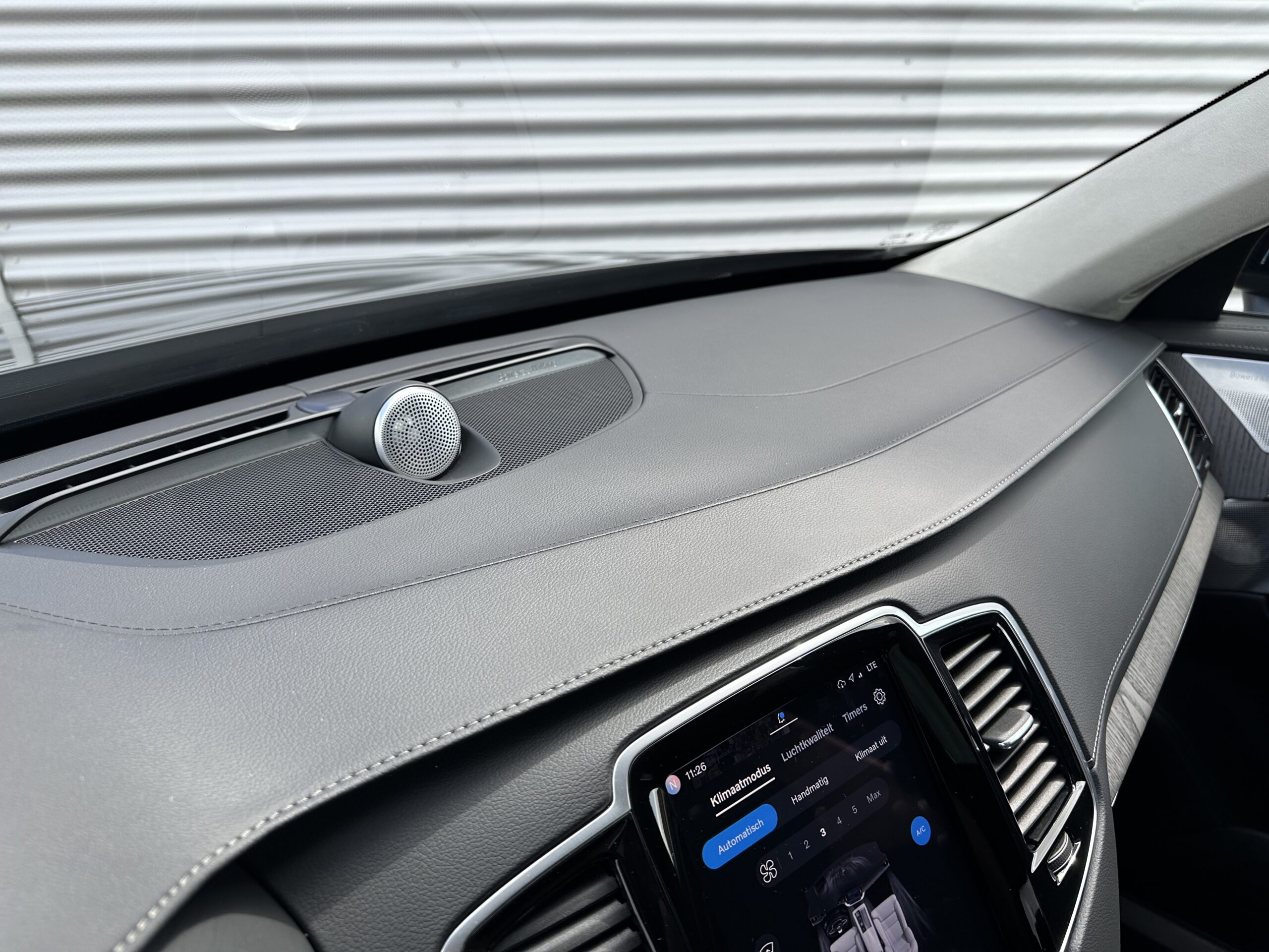 
								Volvo XC90 T8 PLUS DARK AWD RECHARGE BOWERS & WILKINS, PANORAMADAK, TREKHAAK full									