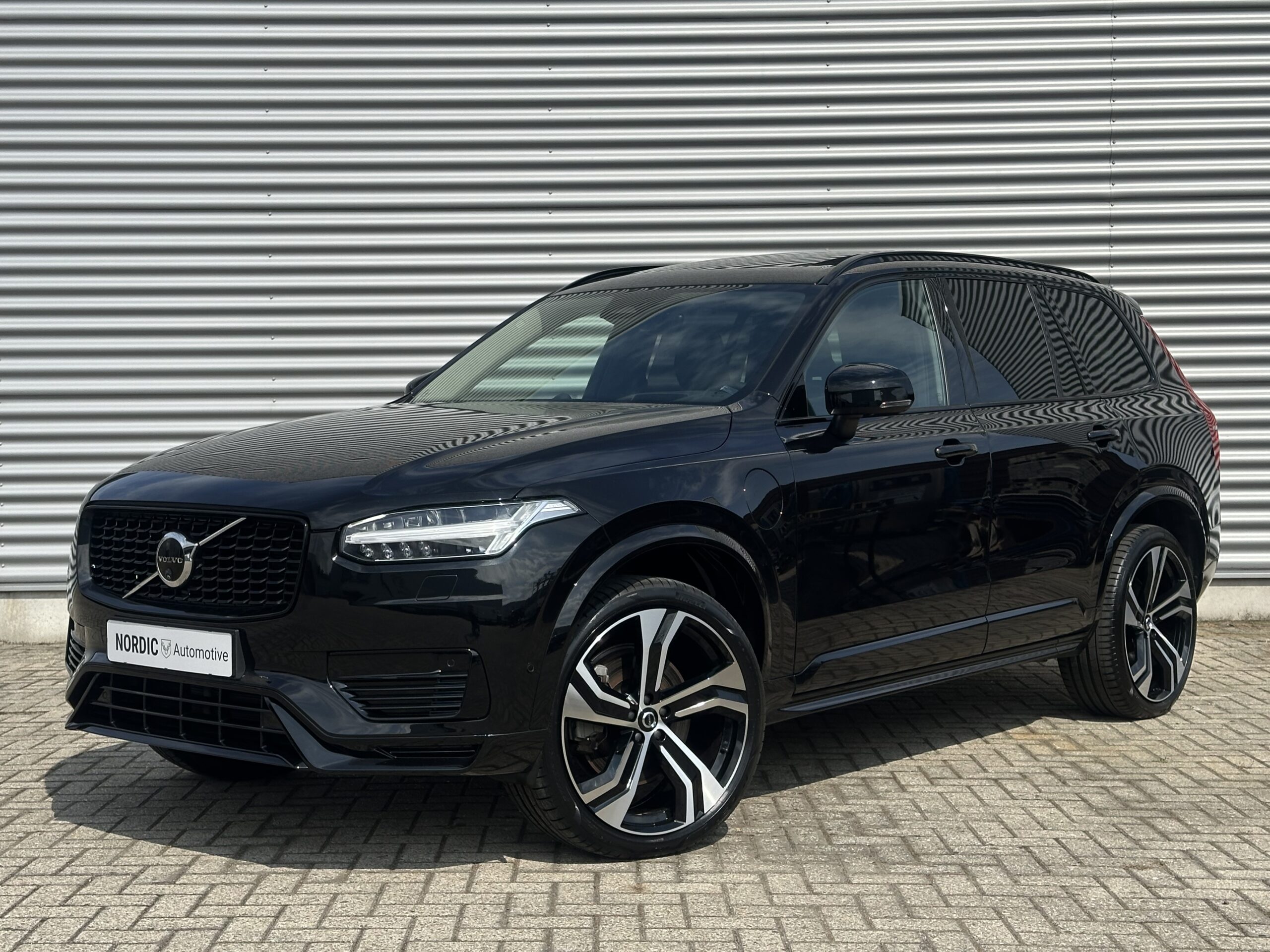 
								Volvo XC90 T8 PLUS DARK AWD RECHARGE BOWERS & WILKINS, PANORAMADAK, TREKHAAK full									