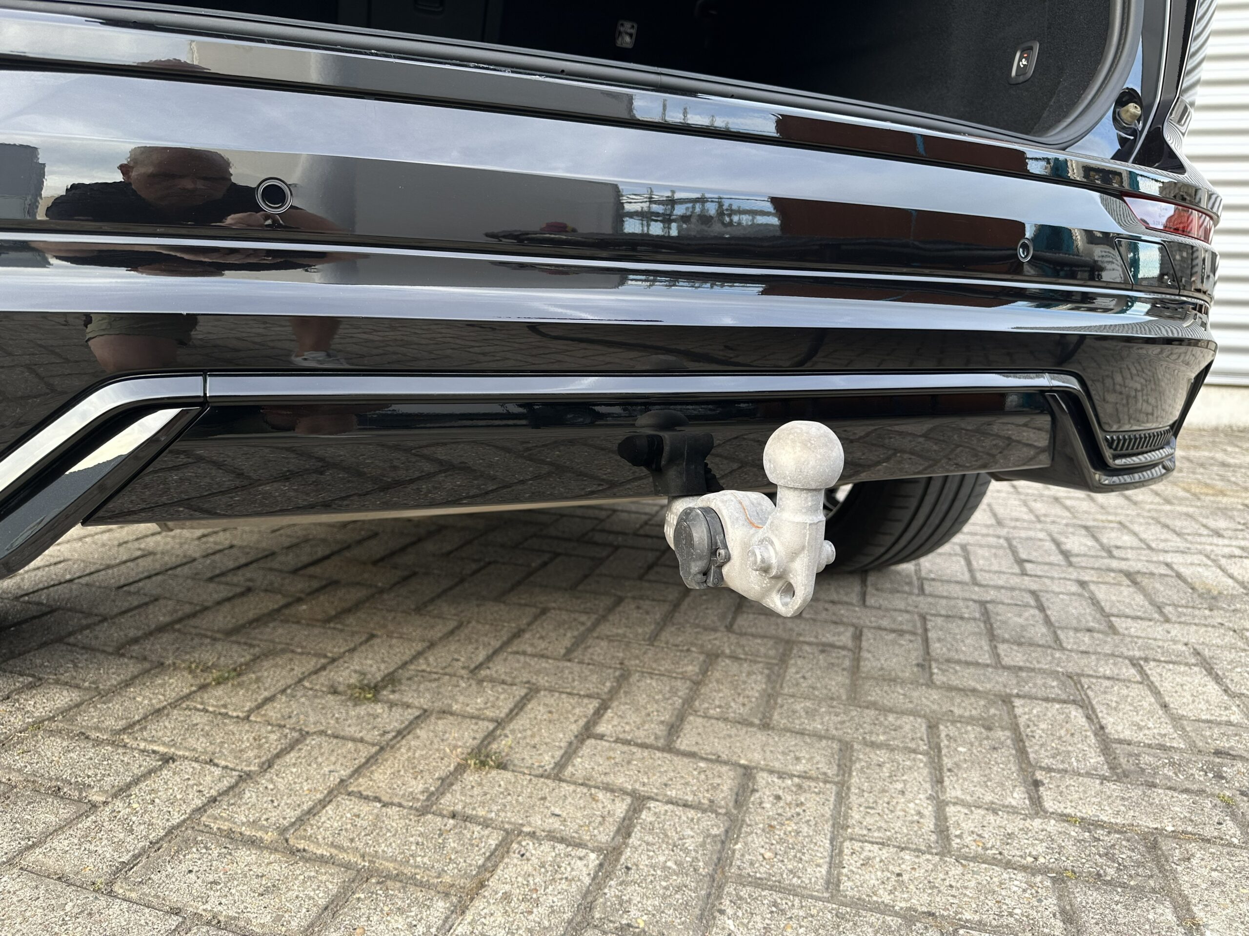 
								Volvo XC60 2.0 T6 RECHARGE PLUS BLACK EDITION PANORAMADAK TREKHAAK HARMAN KARDON full									