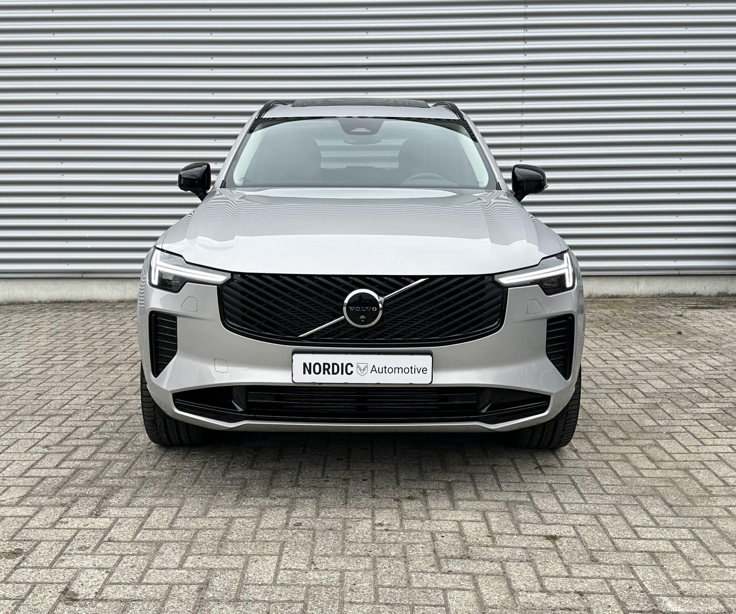 
								XC90 II T8 PLUS DARK LUCHTVERING HARMAN KARDON 2025 full									