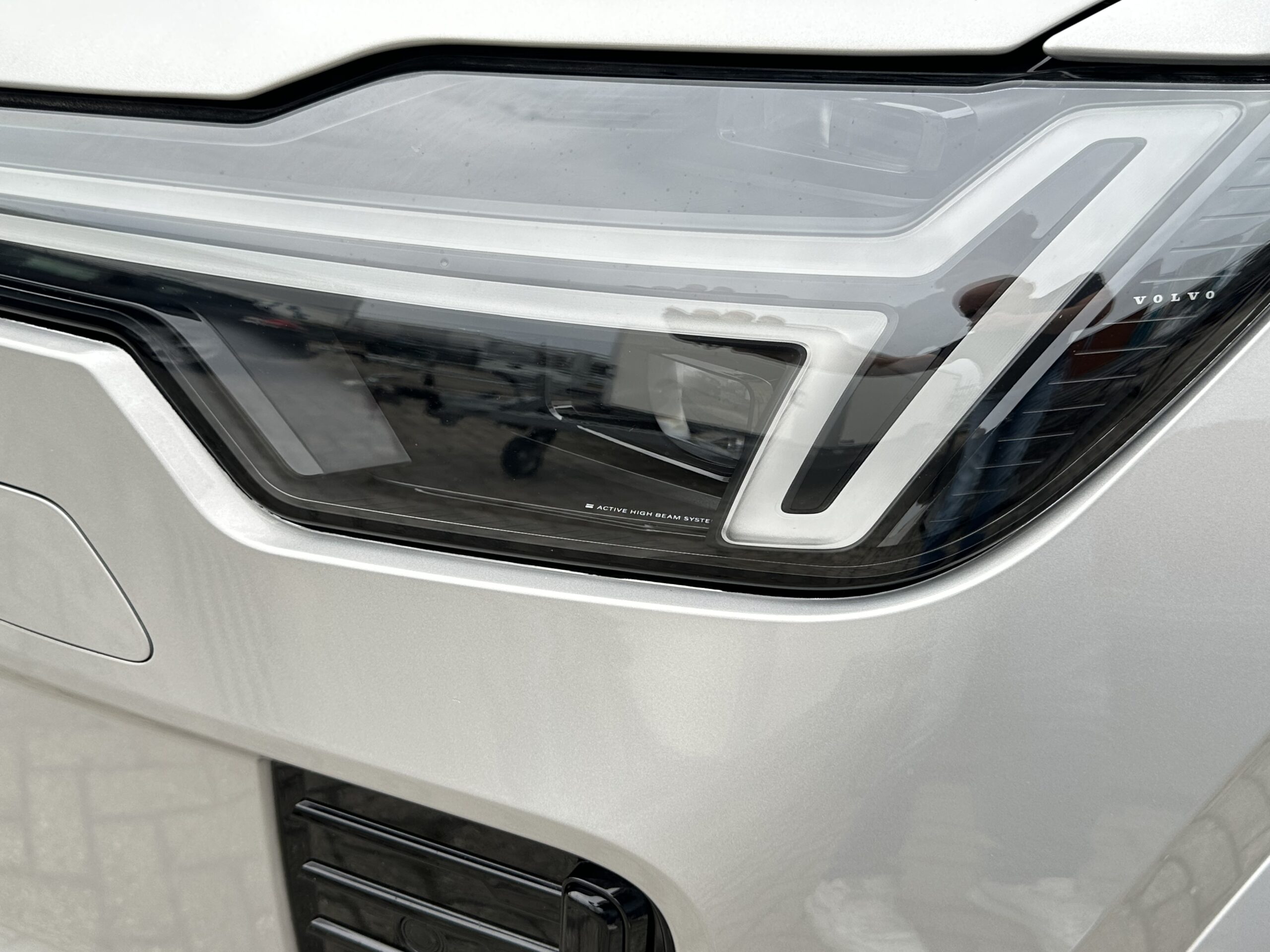 
								XC90 II T8 PLUS DARK LUCHTVERING HARMAN KARDON 2025 full									