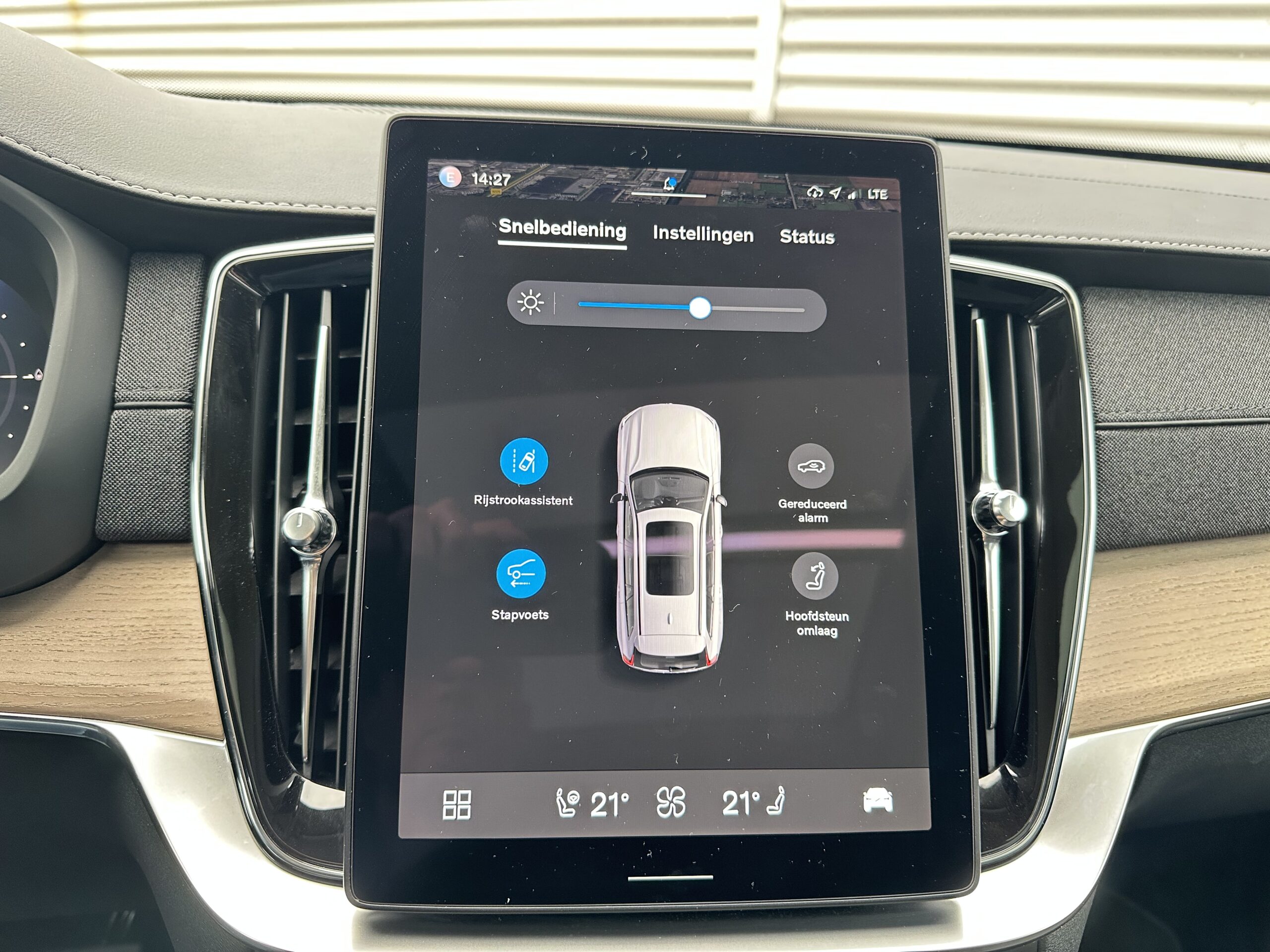
								XC90 II T8 PLUS DARK LUCHTVERING HARMAN KARDON 2025 full									