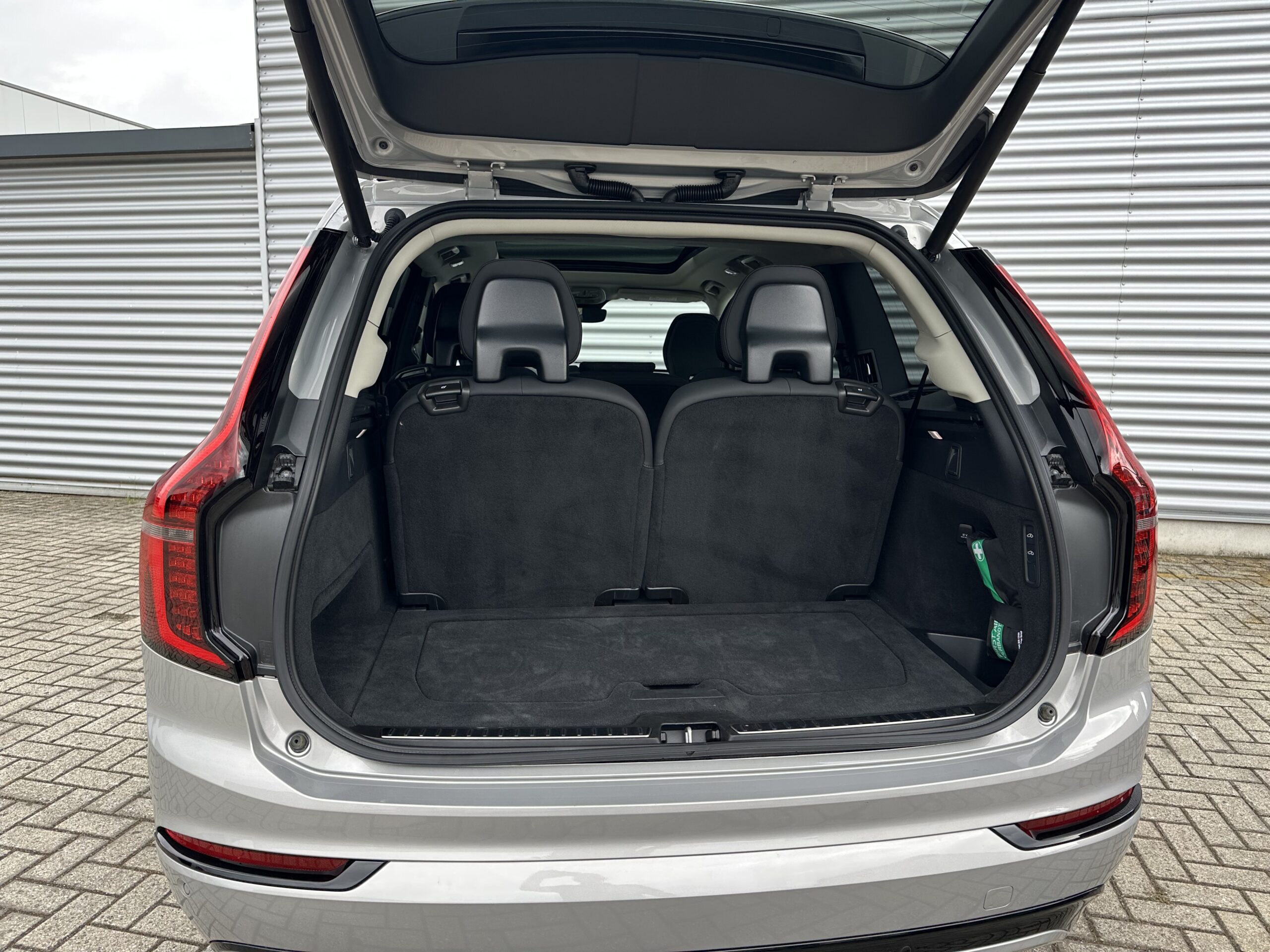 
								XC90 II T8 PLUS DARK LUCHTVERING HARMAN KARDON 2025 full									
