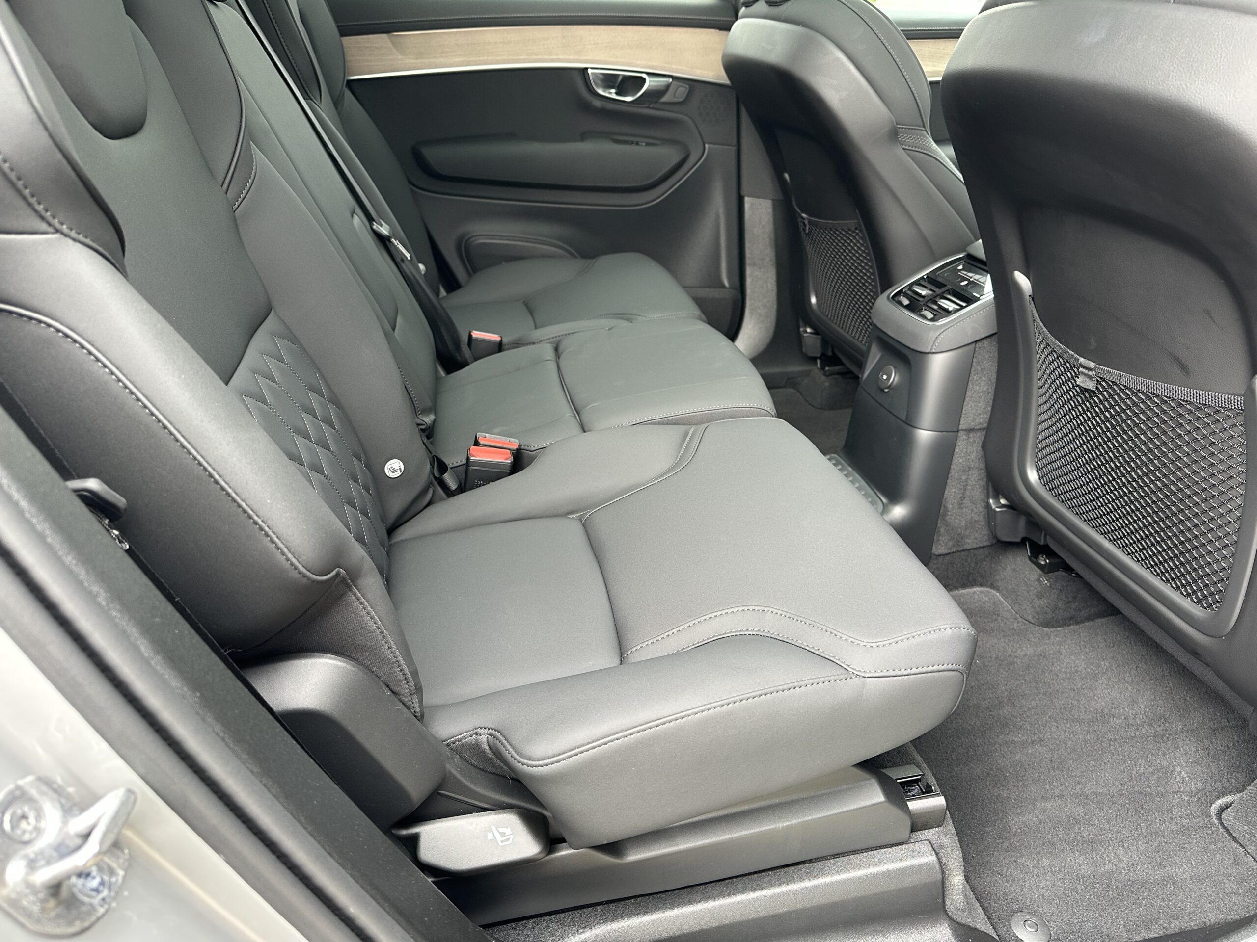 
								XC90 II T8 PLUS DARK LUCHTVERING HARMAN KARDON 2025 full									