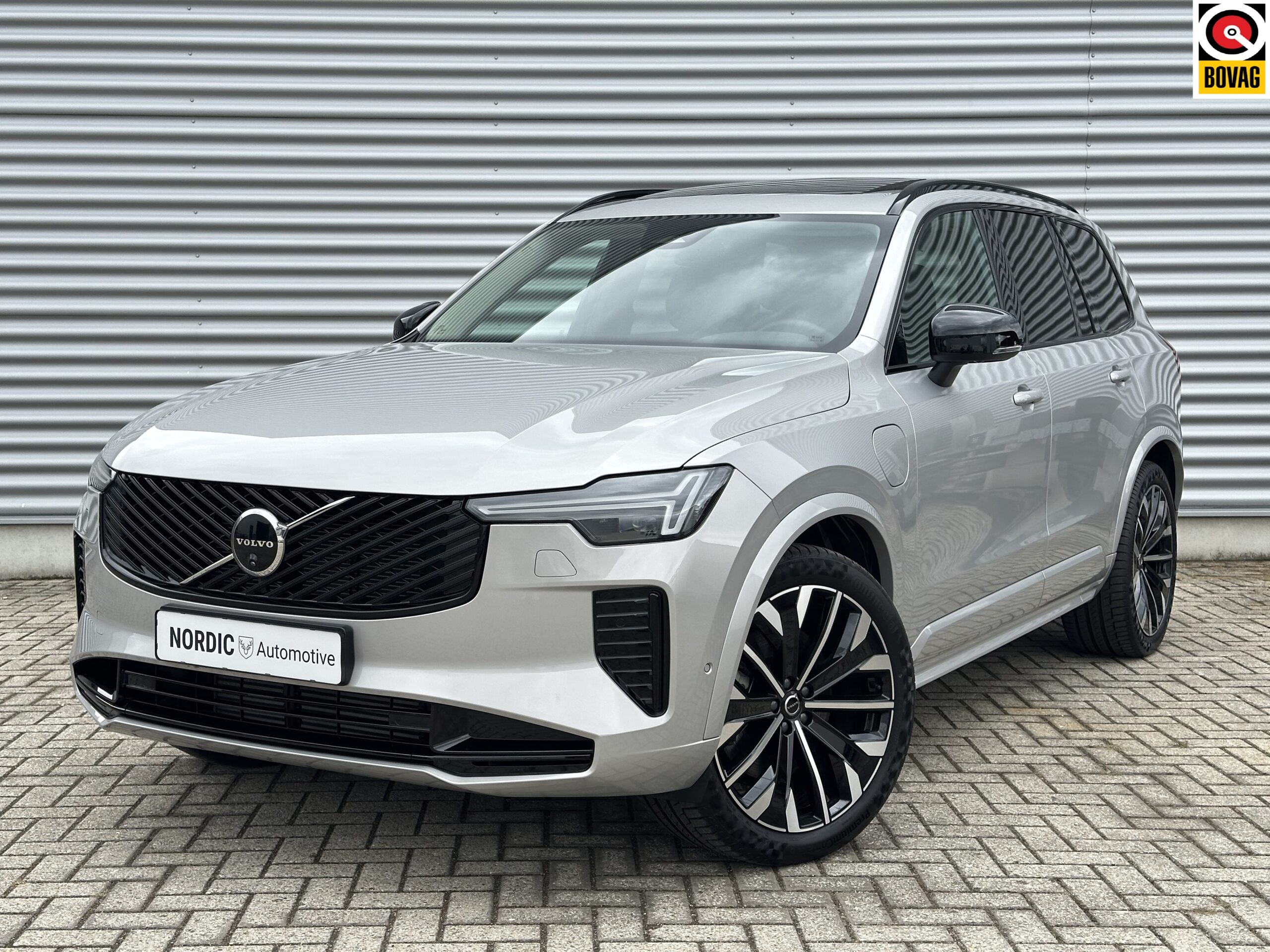 XC90 II T8 PLUS DARK LUCHTVERING HARMAN KARDON 2025