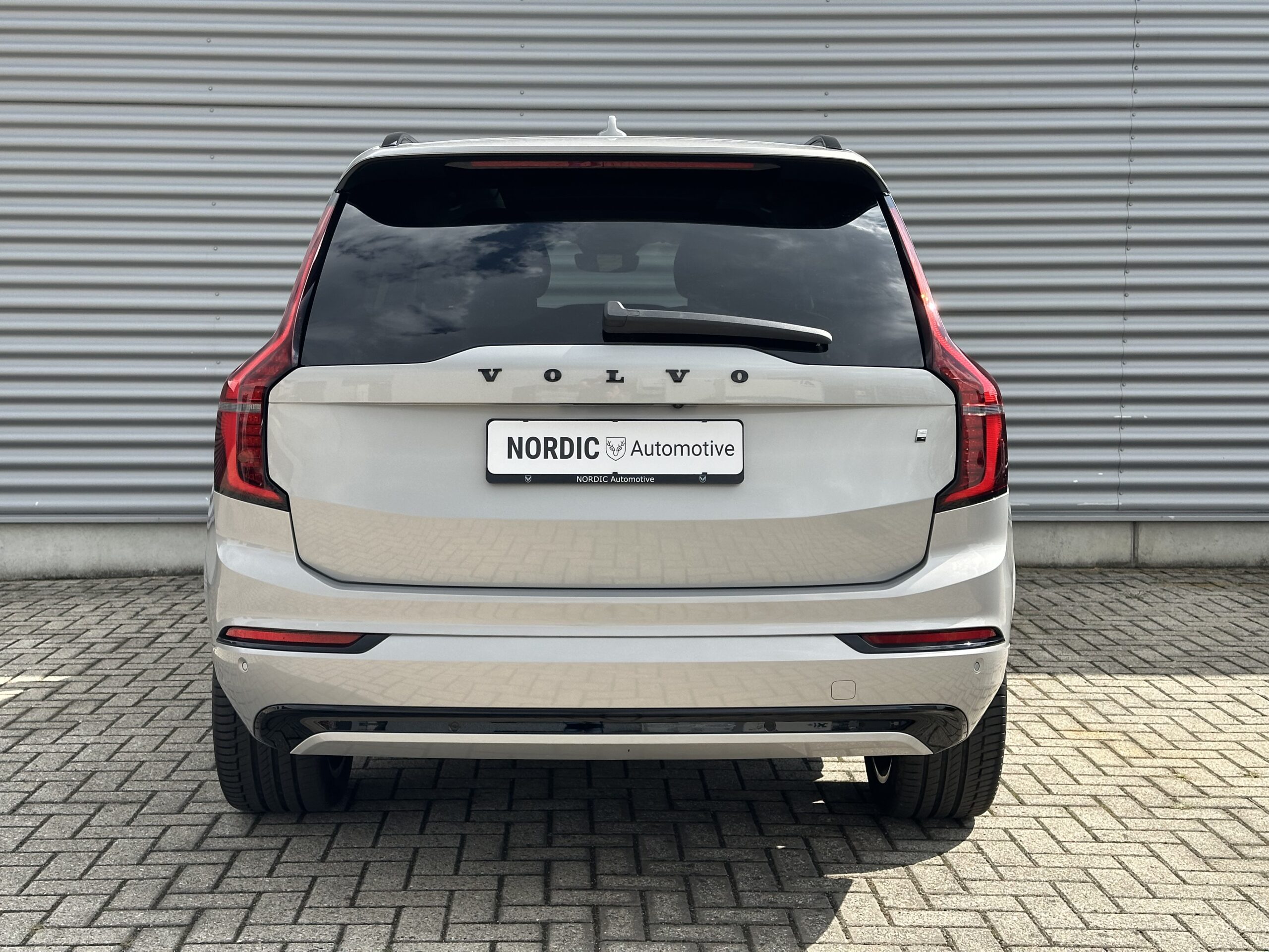 
								XC90 II T8 PLUS DARK LUCHTVERING HARMAN KARDON 2025 full									