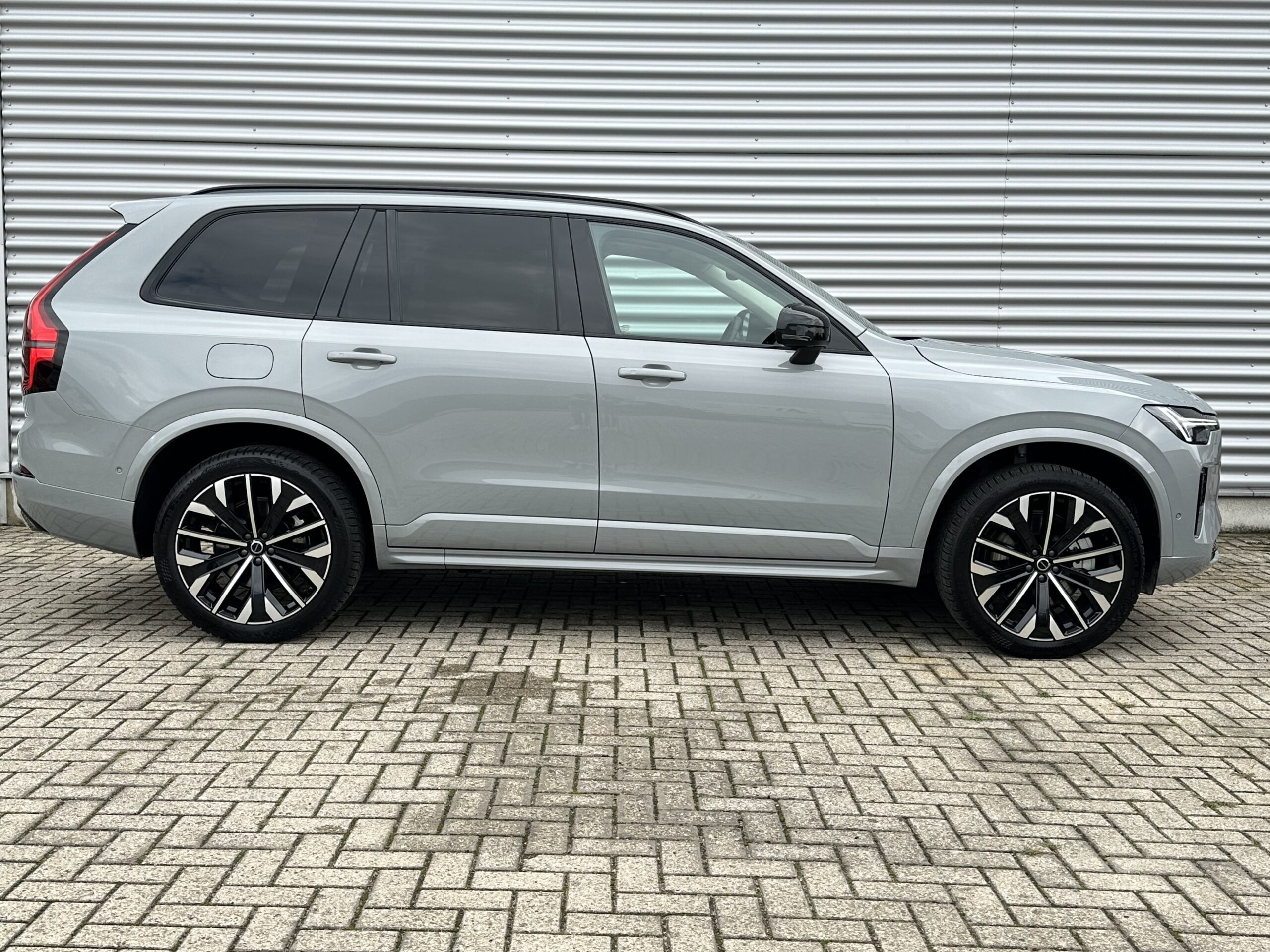 
								Volvo XC90 T8 ULTRA DARK PLUG-IN HYBRID PANORAMADAK NAPPALEDER full									