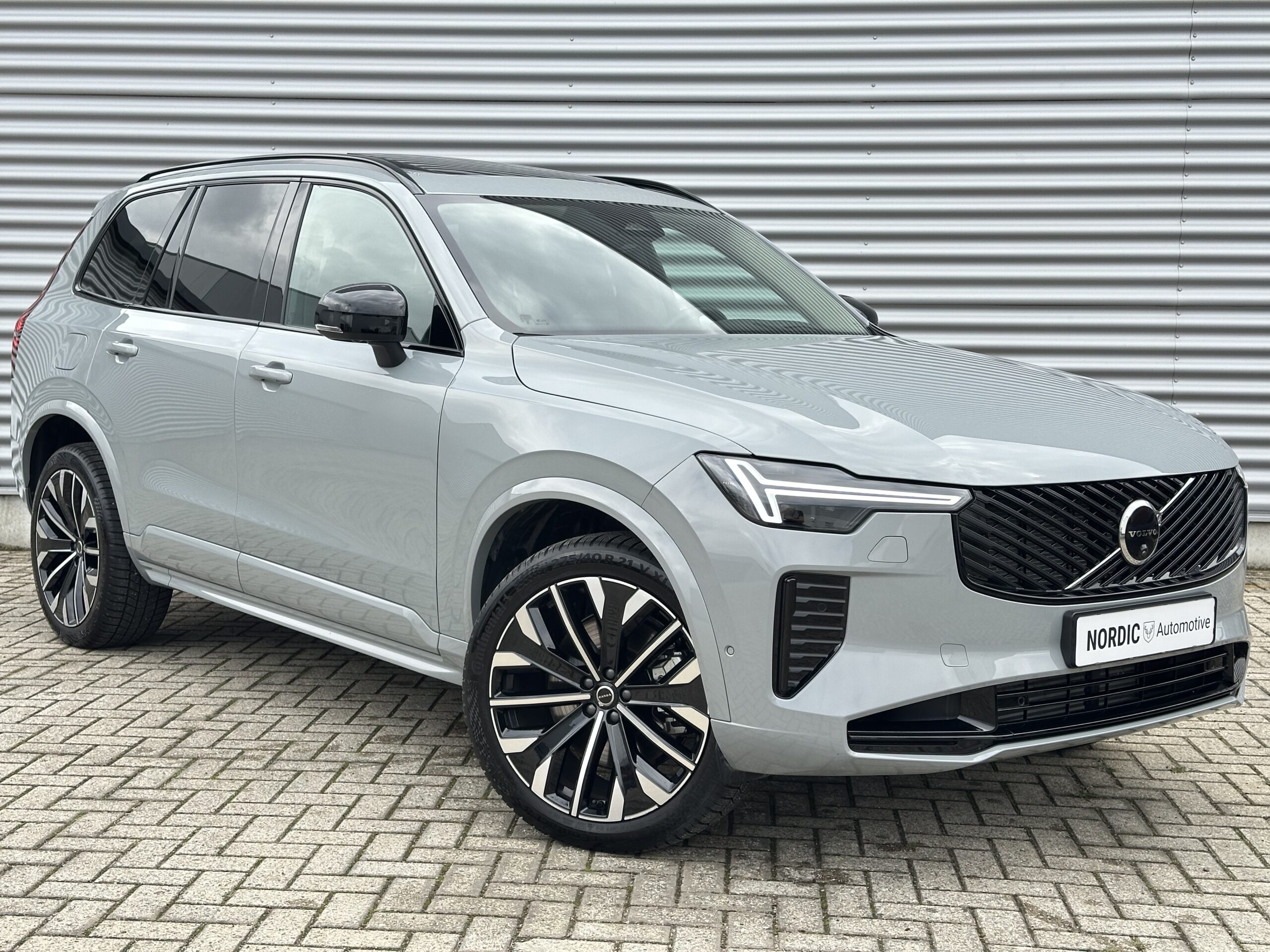 
								Volvo XC90 T8 ULTRA DARK PLUG-IN HYBRID PANORAMADAK NAPPALEDER full									