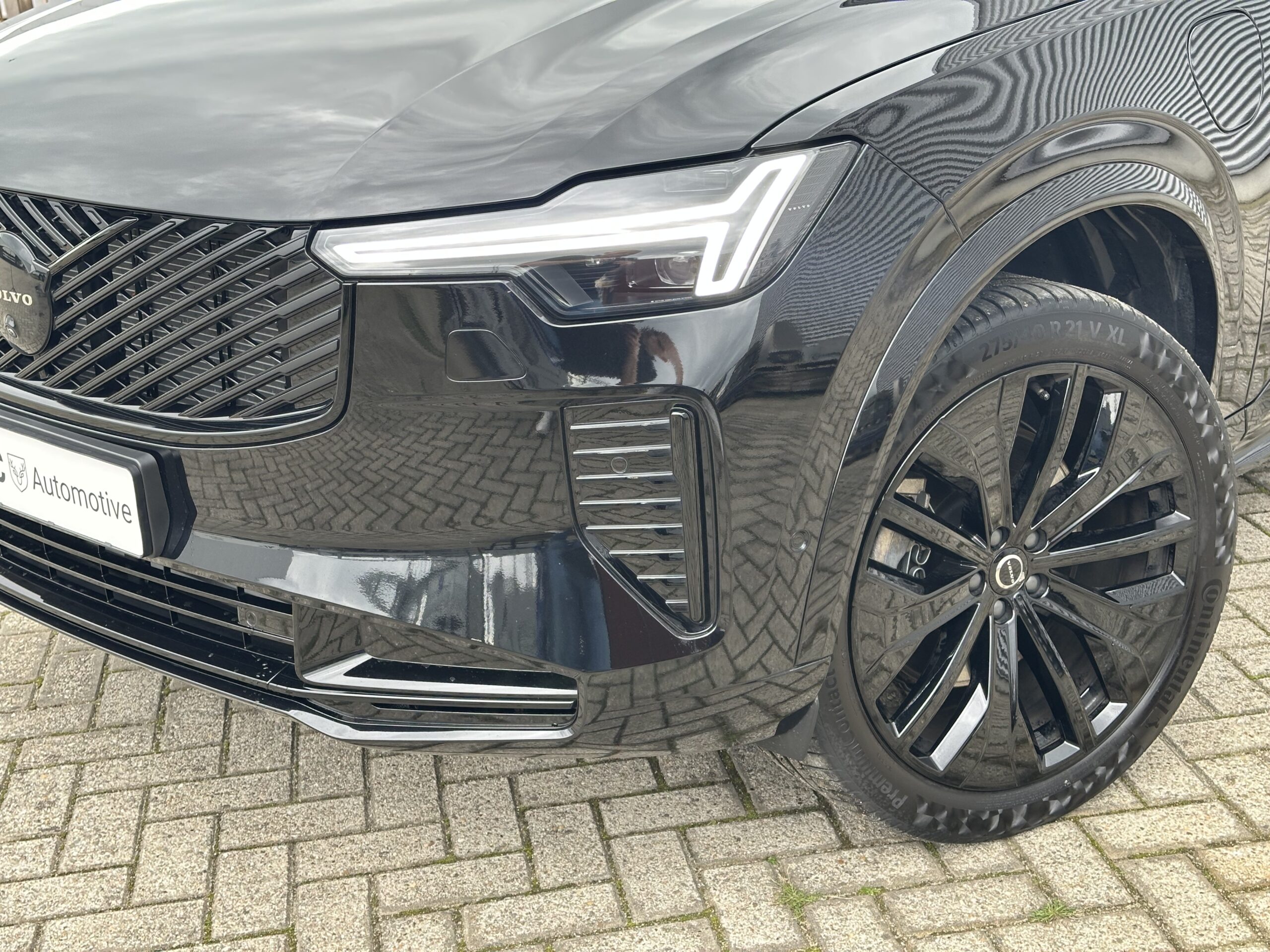 
								Volvo XC90 Black Edition Plus T8 PLUG IN HYBRID full									