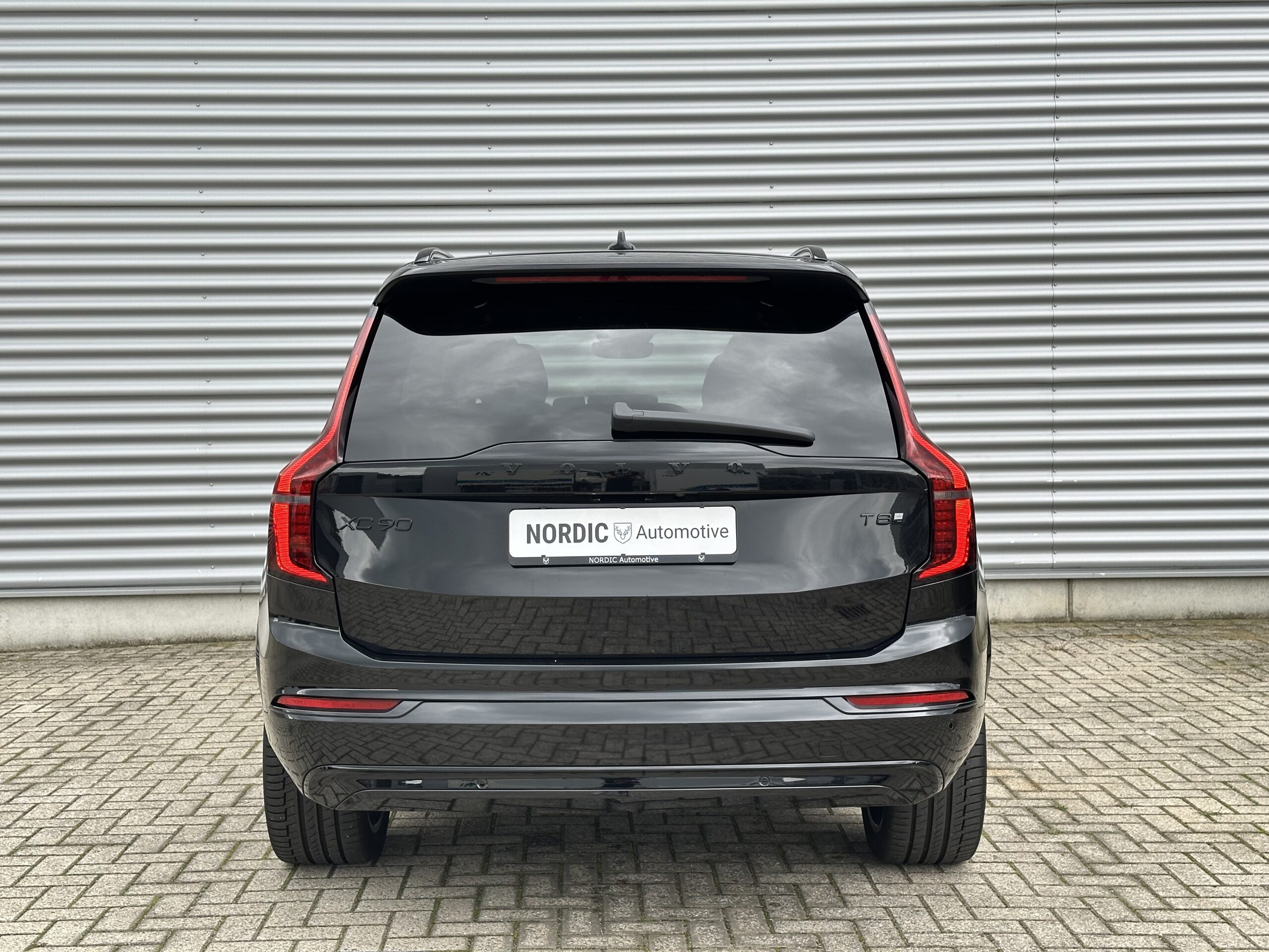 
								Volvo XC90 Black Edition Plus T8 PLUG IN HYBRID full									