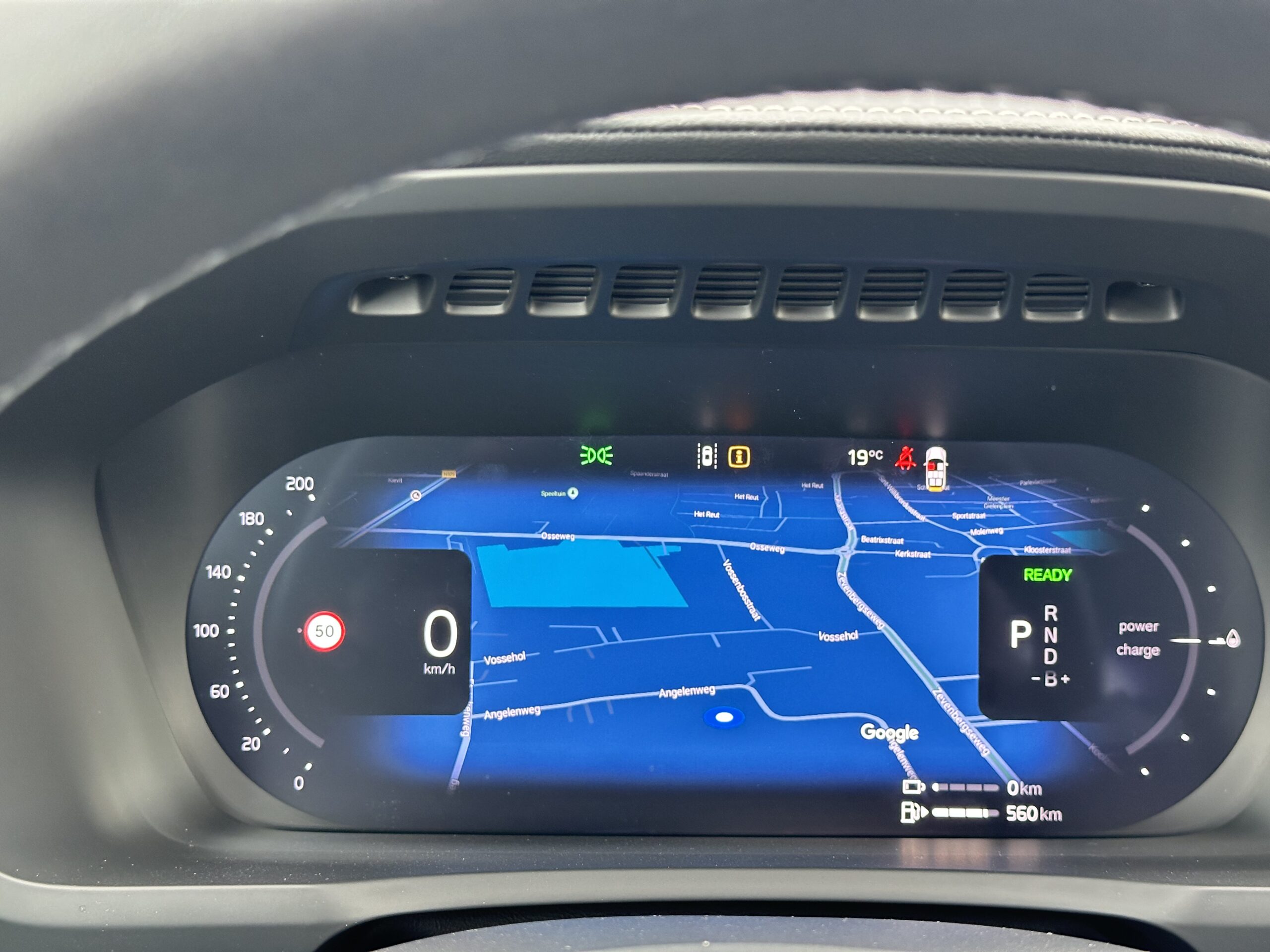 
								Volvo XC90 Black Edition Plus T8 PLUG IN HYBRID full									