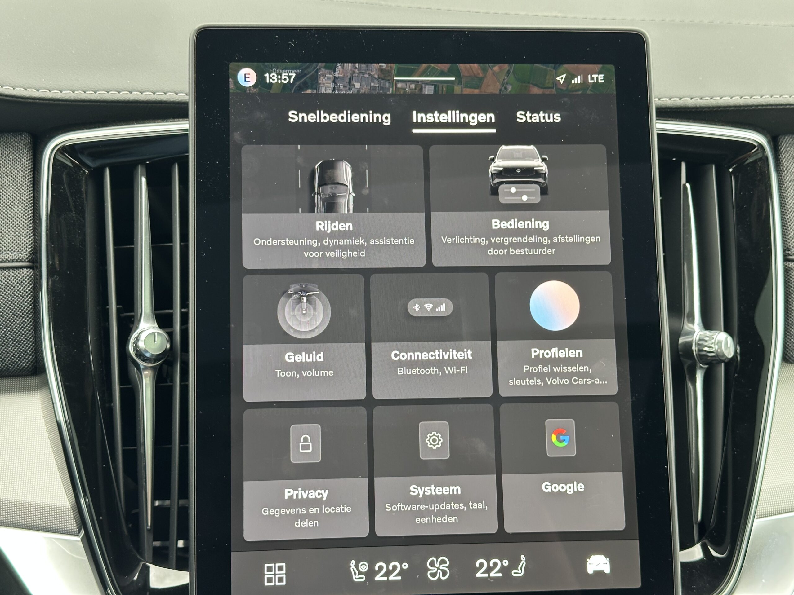 
								Volvo XC90 Black Edition Plus T8 PLUG IN HYBRID full									