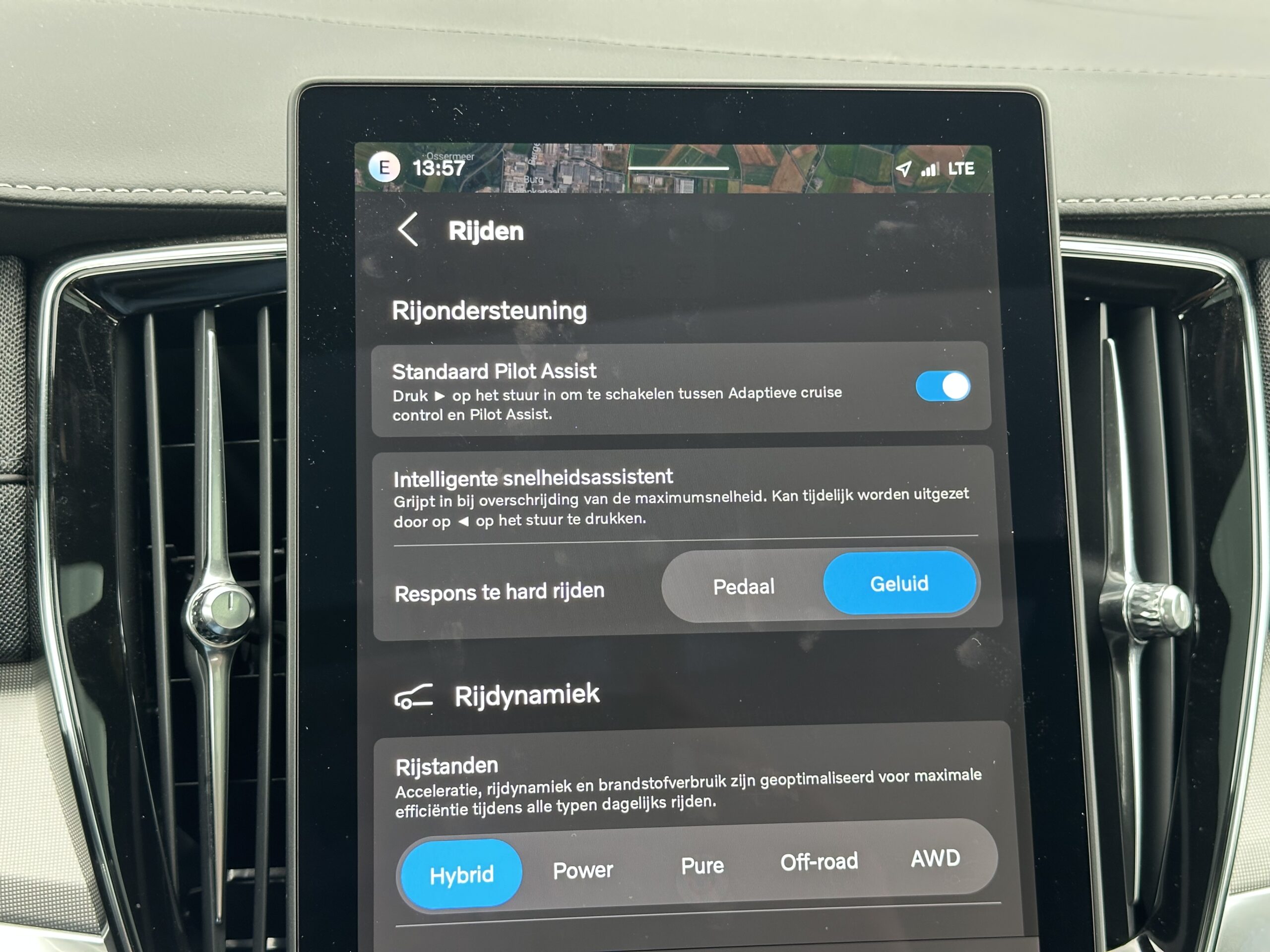 
								Volvo XC90 Black Edition Plus T8 PLUG IN HYBRID full									