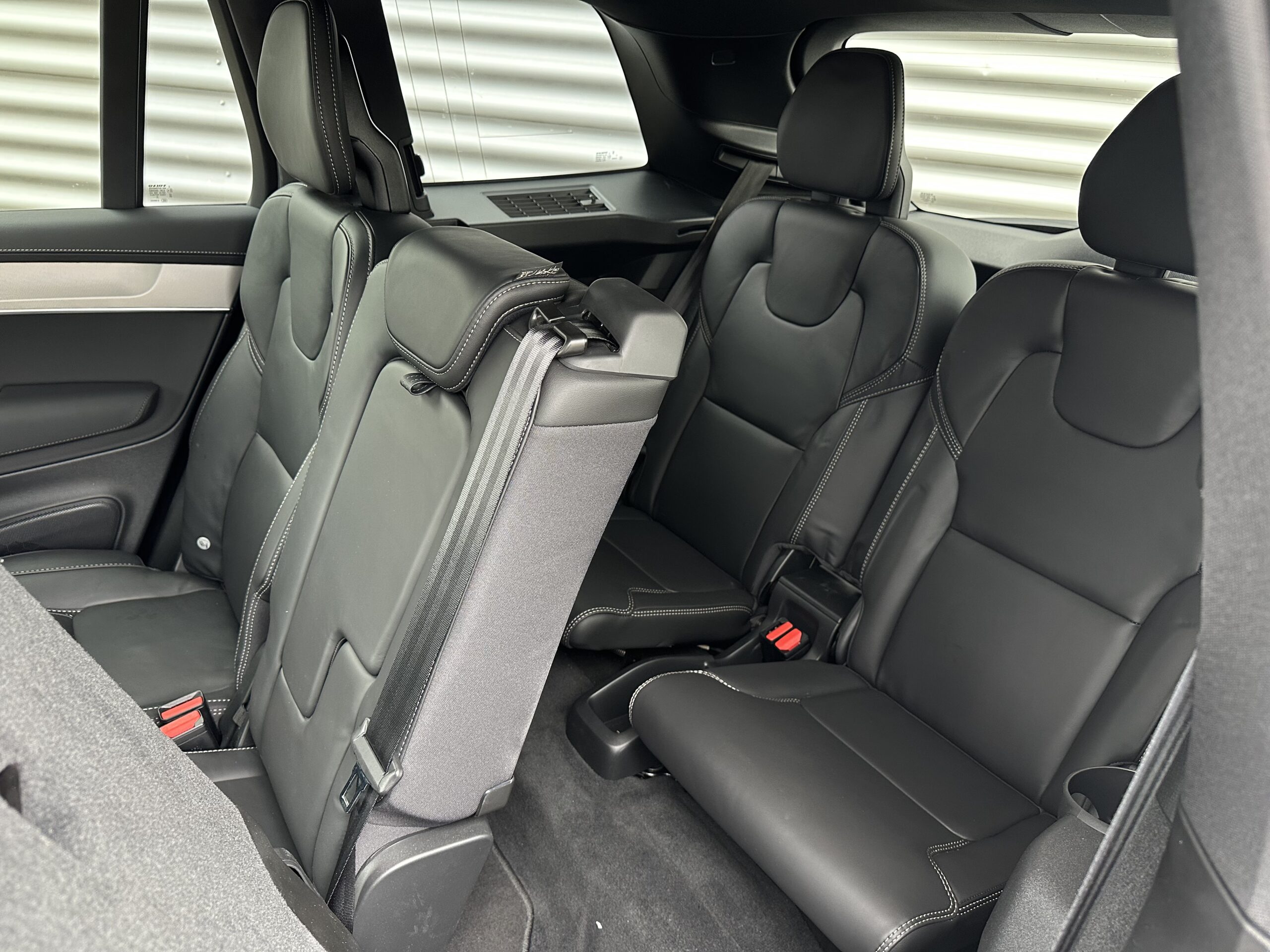 
								Volvo XC90 Black Edition Plus T8 PLUG IN HYBRID full									