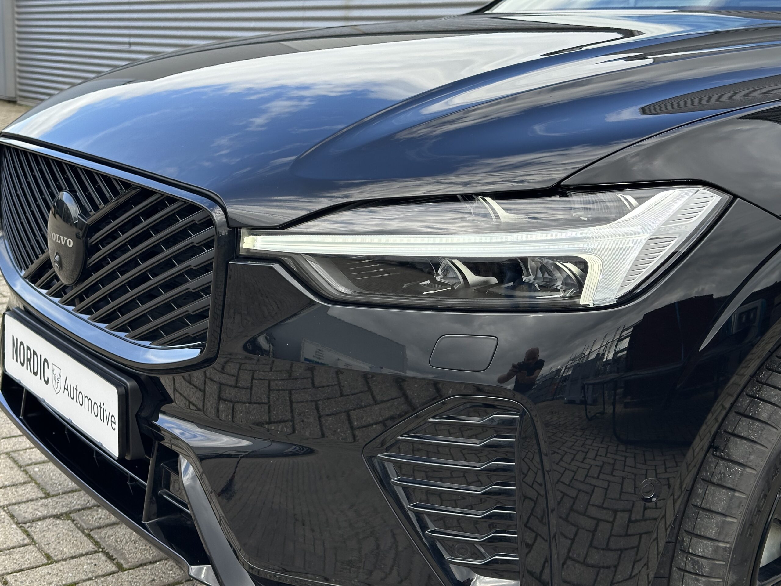 
								Volvo XC60 T6 Facelift Black Edition Ultra – Panoramadak – HUD – Harman full									